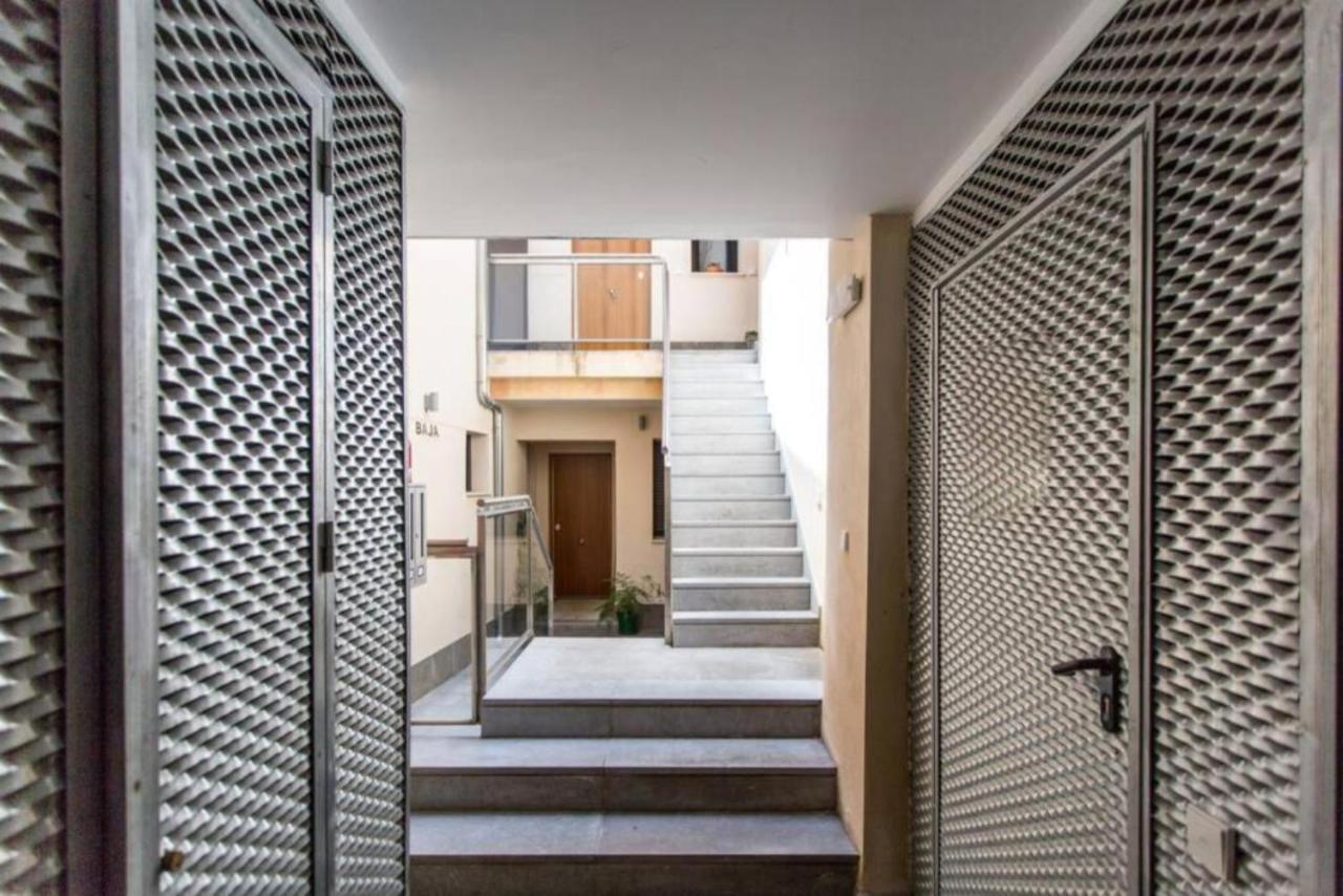 Pop Art, Un Aroma A San Julian En Enladrillada Lägenhet Sevilla Exteriör bild
